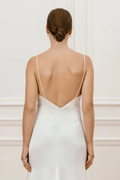 Malina Olivia brudklänning