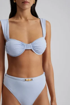 Malina Sirine bikinitrosa